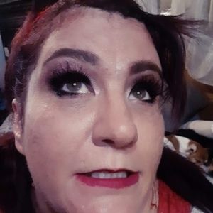 Meet your Posher, Alisa